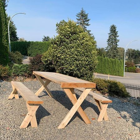 Mountain Retreat 3 Bedroom Garden House Near Heritage Park, Coliseum , Hwy 1, Fishing, Cultus Lake Chilliwack Exteriör bild