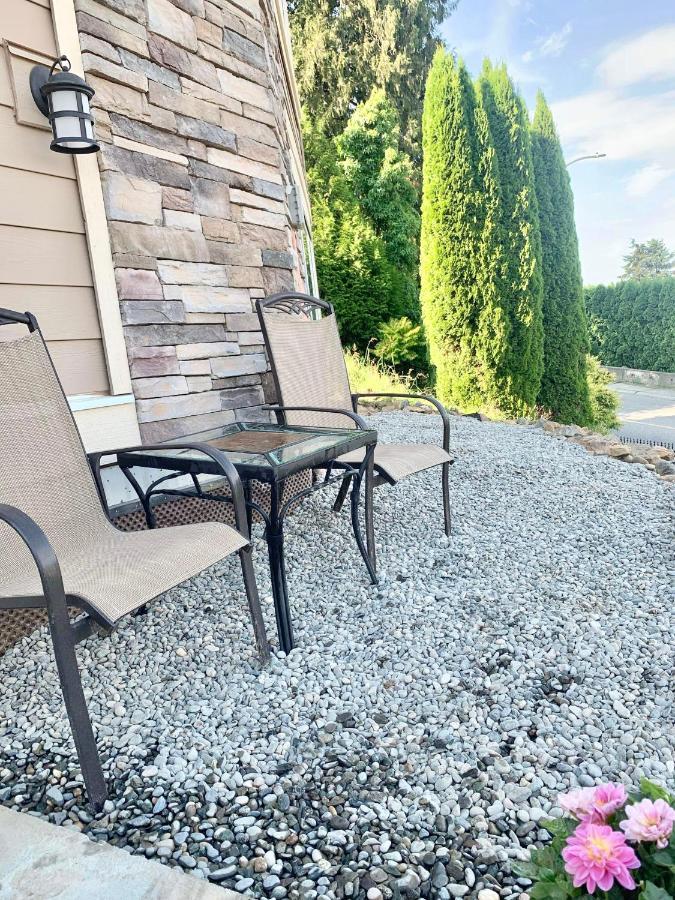 Mountain Retreat 3 Bedroom Garden House Near Heritage Park, Coliseum , Hwy 1, Fishing, Cultus Lake Chilliwack Exteriör bild