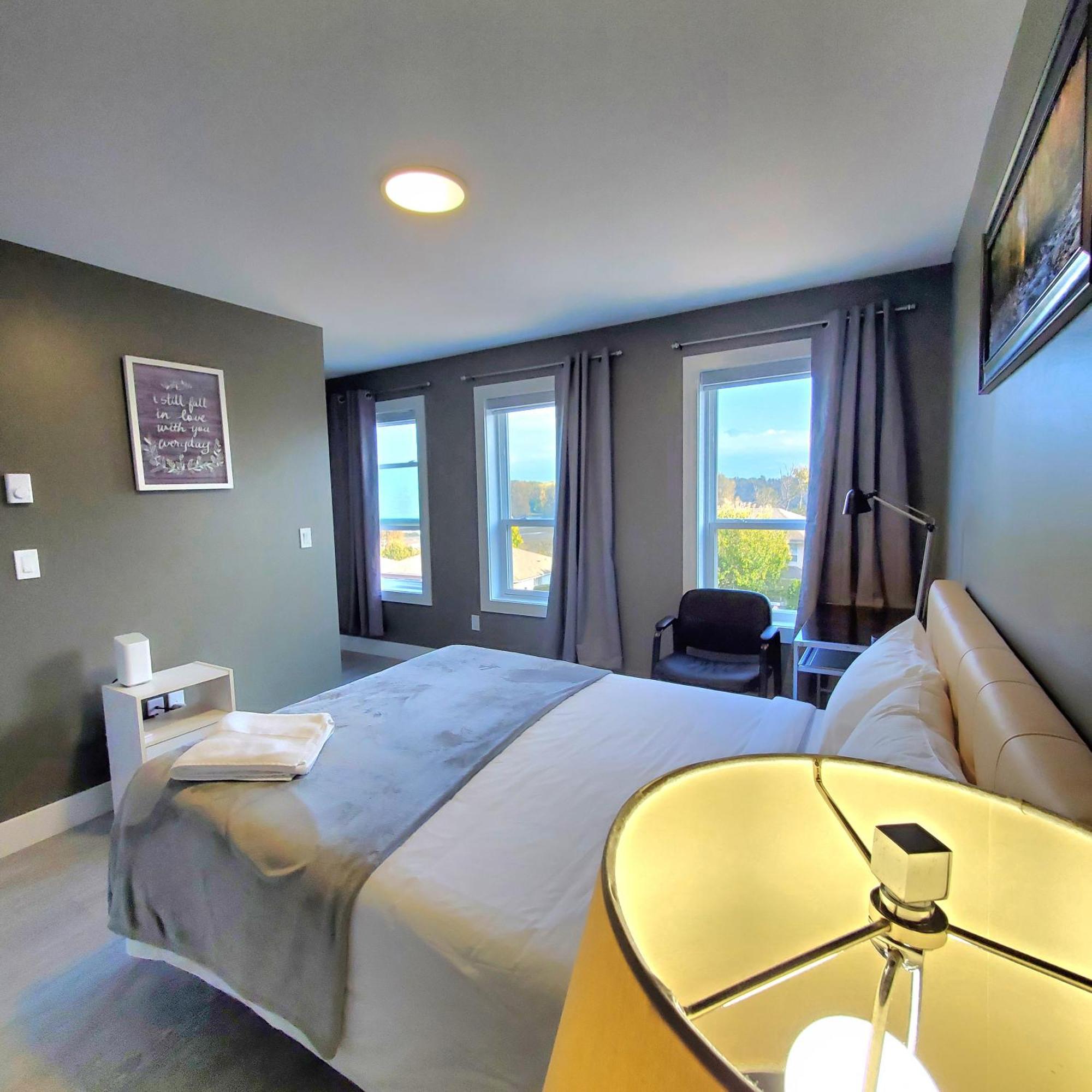 Mountain Retreat 3 Bedroom Garden House Near Heritage Park, Coliseum , Hwy 1, Fishing, Cultus Lake Chilliwack Rum bild